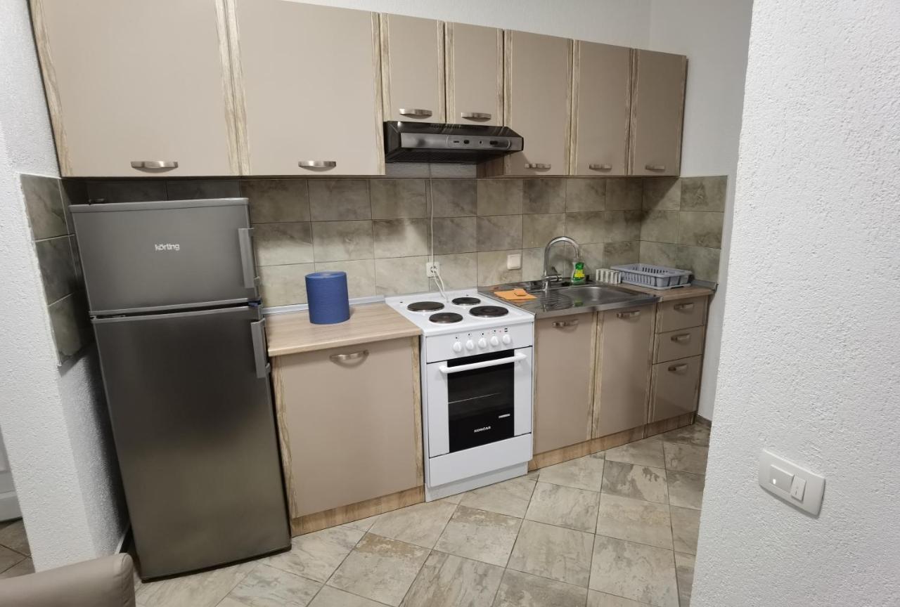 Sveti Vid-Miholjice Apartments Beciri מראה חיצוני תמונה