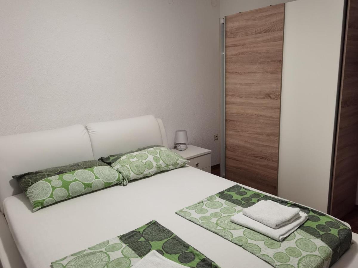 Sveti Vid-Miholjice Apartments Beciri מראה חיצוני תמונה