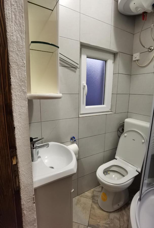Sveti Vid-Miholjice Apartments Beciri מראה חיצוני תמונה