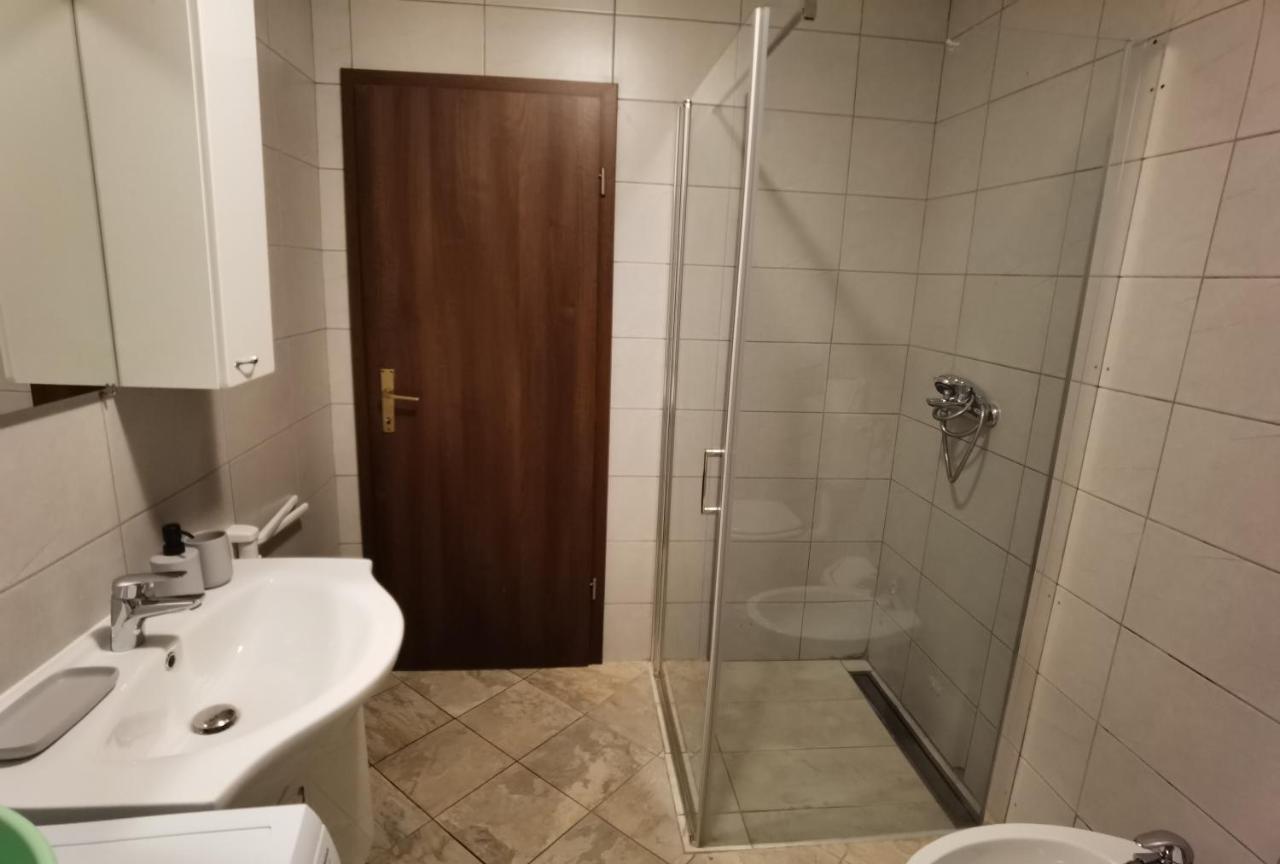 Sveti Vid-Miholjice Apartments Beciri מראה חיצוני תמונה