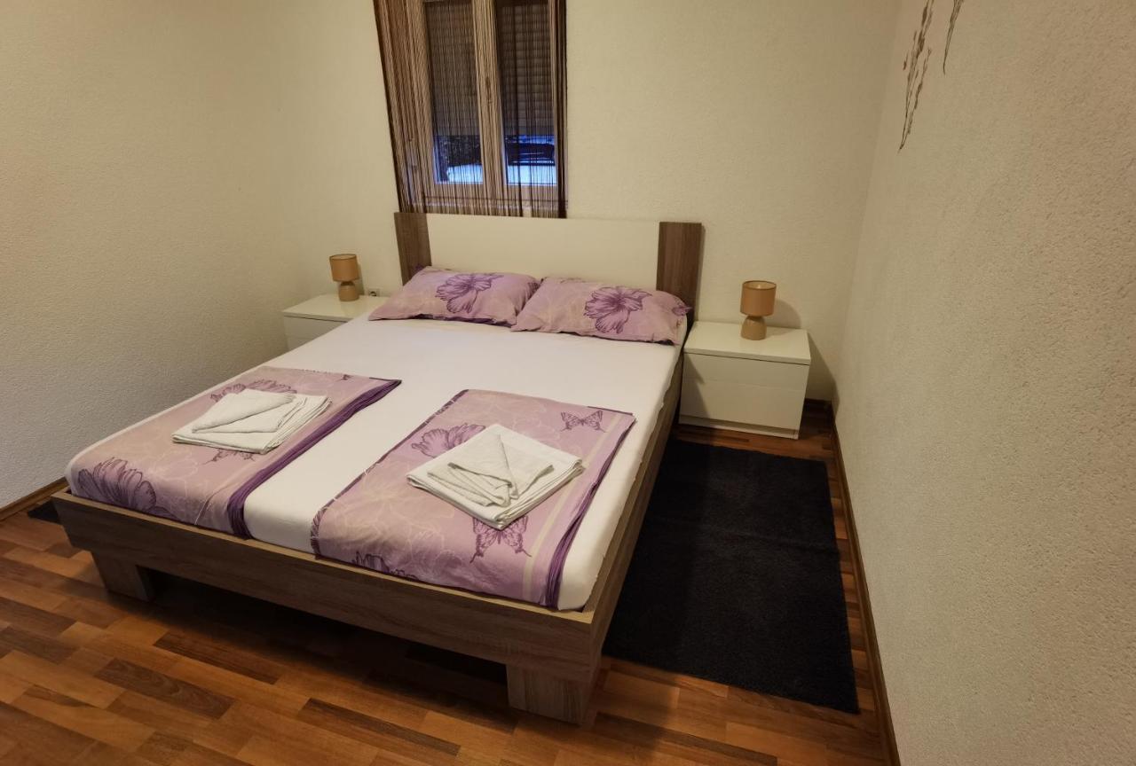 Sveti Vid-Miholjice Apartments Beciri מראה חיצוני תמונה